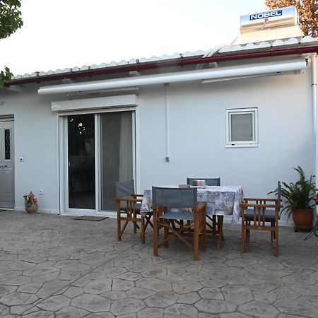 Evita'S Guesthouse Agia Marina Mikrolimanou Exterior foto