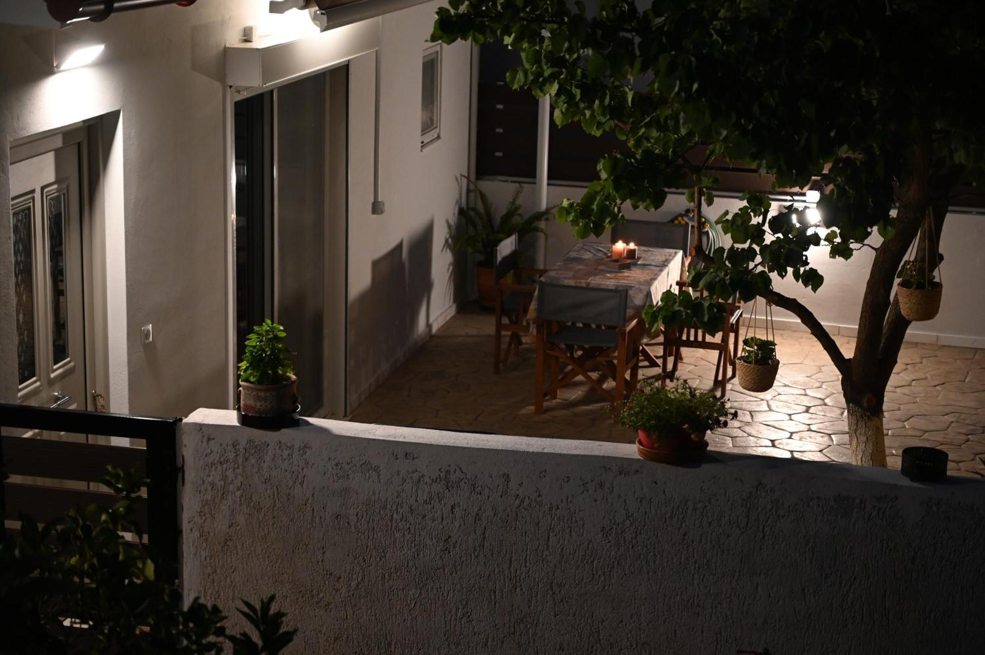 Evita'S Guesthouse Agia Marina Mikrolimanou Exterior foto