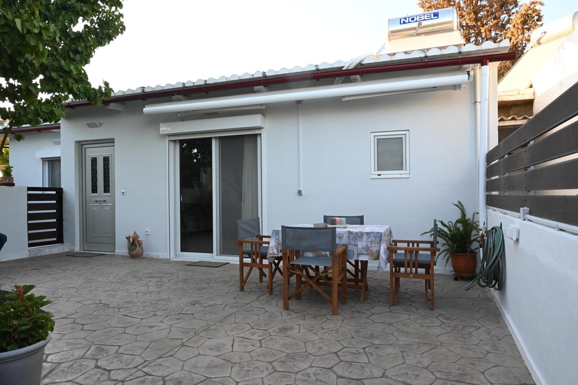 Evita'S Guesthouse Agia Marina Mikrolimanou Exterior foto